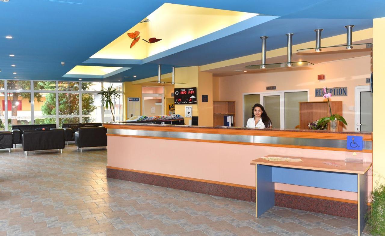 Hotel Oasis البينا المظهر الخارجي الصورة