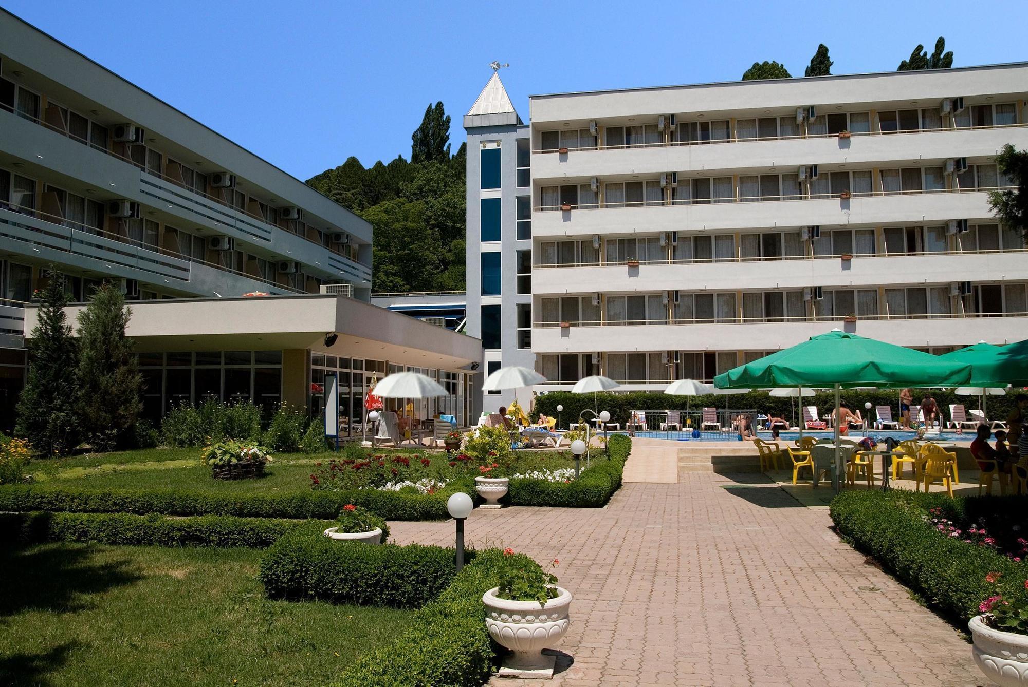 Hotel Oasis البينا المظهر الخارجي الصورة