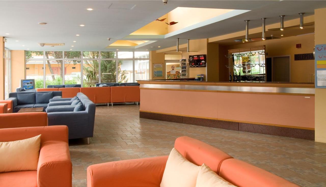 Hotel Oasis البينا المظهر الخارجي الصورة